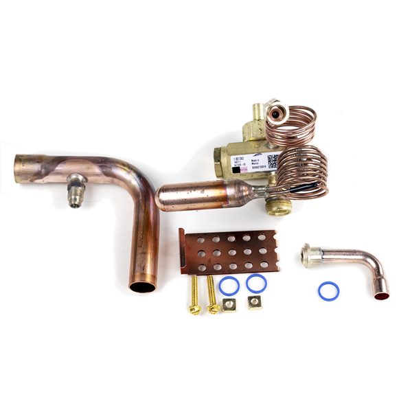 TXV kit: brass expansion valve with sensing bulb and coiled equalizer tube, copper suction elbow, liquid line fitting, bulb clamp, screws and seals